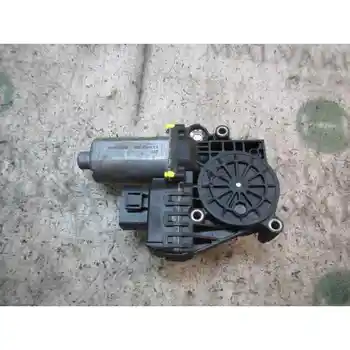 

WINDOW MOTOR FRONT RIGHT Audi A4 SALOON (B5) Bosch 0130821786 8 PINS