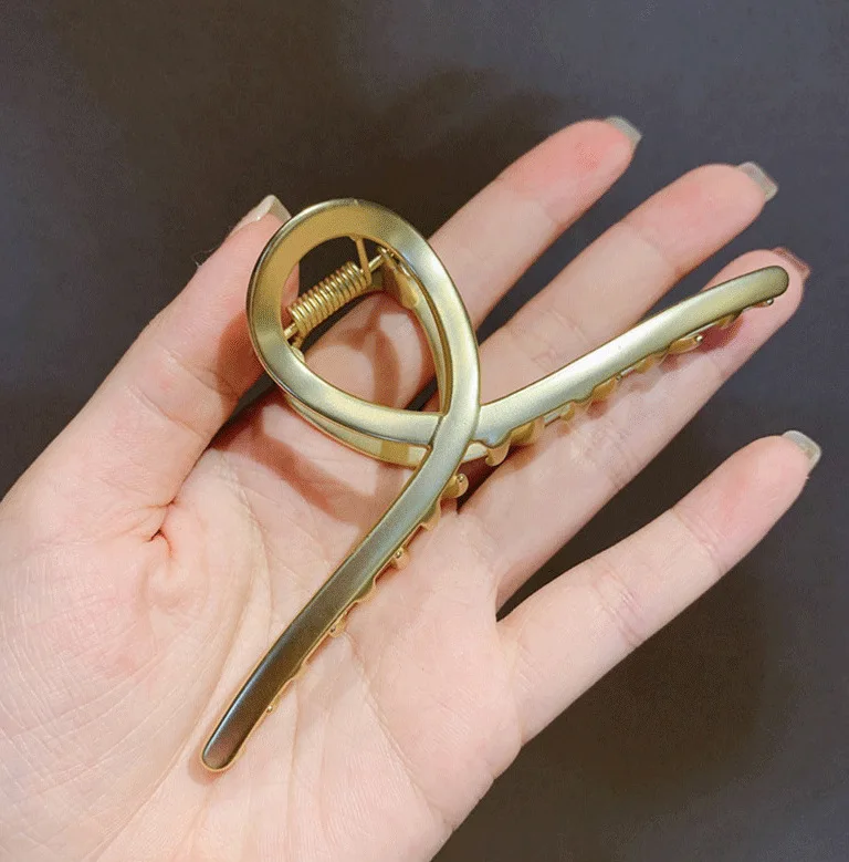 

Chic Woman Metal Hair Claws Hair Accessories Barrettes Hairclips Hairpins Ladies Hairgrip Headwear Girls Ornaments Crab