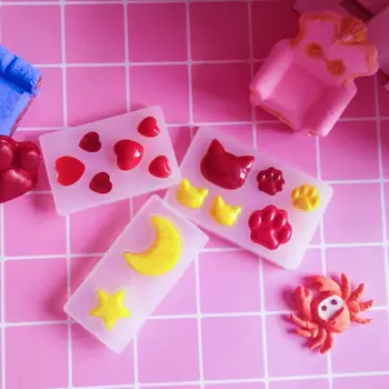 

3 Pcs DIY Star Moon Cat Footprint Love Heart Silicone Resin Mold Jewelry Tools