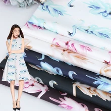 Модная желтая и белая бамбуковая шелковая ткань с принтом лебедя для платья рубашки, по распродаже метр, синий, фиолетовый