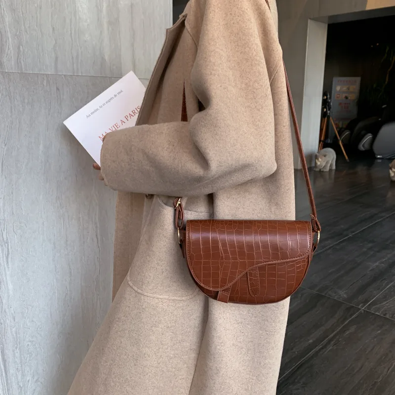 

Ladies Designer Crocodile Pattern Crossbody Bags For Women Fashion Small Hasp Handbag Small Bag PU Leather Hand Bag Evening Bags