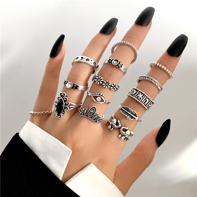 Vintage Rings Set for Women Men Aesthatic Retro Punk Silver Plated Heart Flower Butterfly Chain Finger Ring Jewelry 2022
