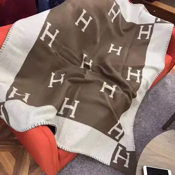 

Microfine Blanket H Letter Chunky Knit Blanket Wool Thick Autumn and Winter Home Rug Bed Sofa Carpet Throw Blanket 130*180cm