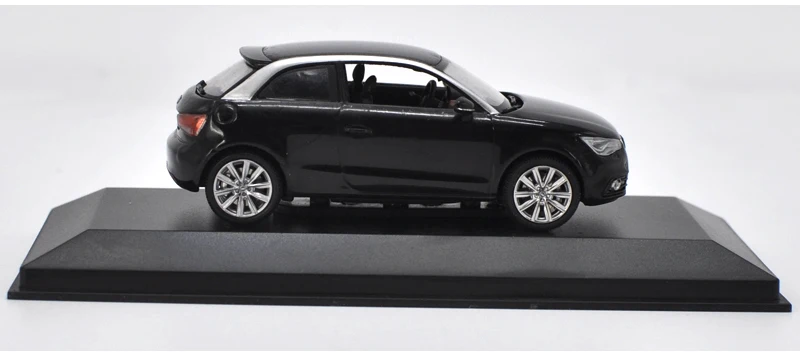 1:43 AUDI A1 легированная модель автомобиля статическая Высокая имитационная металлическая модель автомобилей с оригинальной коробкой