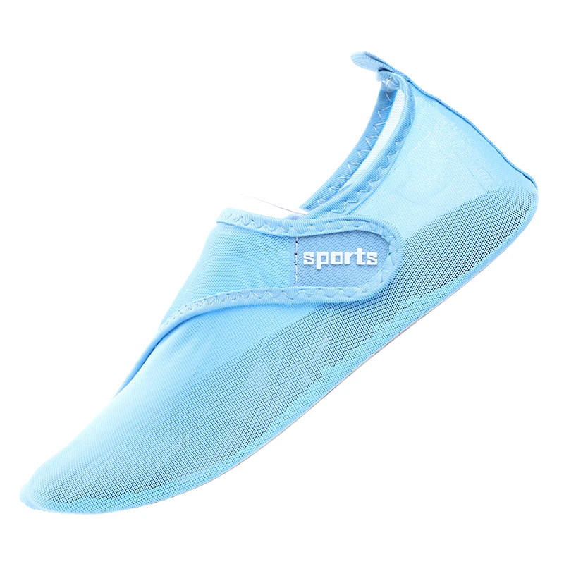 Cena Kobiety siatkowe trampki buty do pływania sporty wodne Aqua Seaside Beach Surfing pantofle Upstream lekkie obuwie sportowe dla kobiet