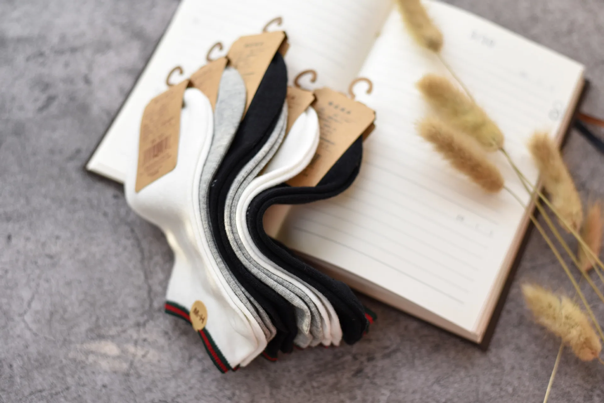 Женские носки Харадзюку happy marvel, летние хлопковые короткие носки до щиколотки белого цвета, красивые милые носки для женщин