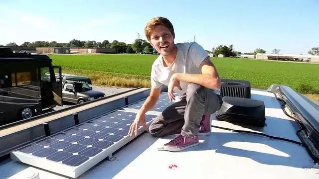 Solar Panel 100w 600w 700w 800w 900w 1000w 1KW 12v Solar Home System Solar Battery Charger Rv Boat Caravan Car Camping Boat