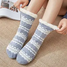 Женские тапочки; сезон осень-зима; домашние носки; рождественские носки-тапочки с рисунком лося; плюшевые бархатные Нескользящие пушистые теплые носки