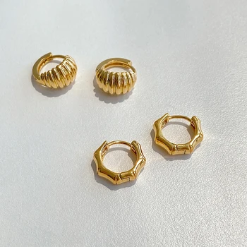 

Peri'sBox 2 Designs Small Size Crossiant Earrings Bamboo Geometric Earrings for Women Twisted Minimalist Hoop Earrings 2020 Hot