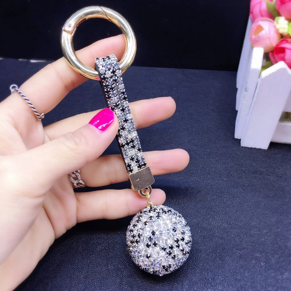 3104449498_1778625149