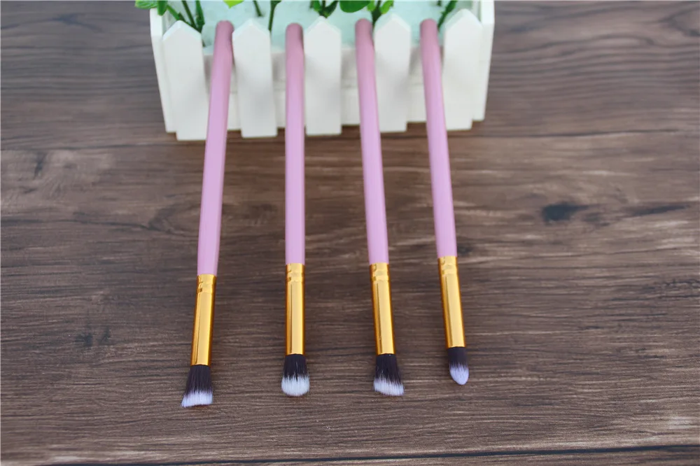 4Pcs/Set New Professional Eye Makeup Brushes Set Pink Handle Eyeshadow Powder Makeup Face Blending Brush Beauty Tools - Handle Color: Style C