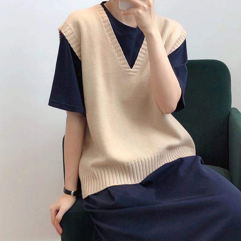 New Spring Autumn Sweater Vest Women V-Neck Knitted Vest Female Casual Tank Tops Sleeveless Female Hot Sale AA5225