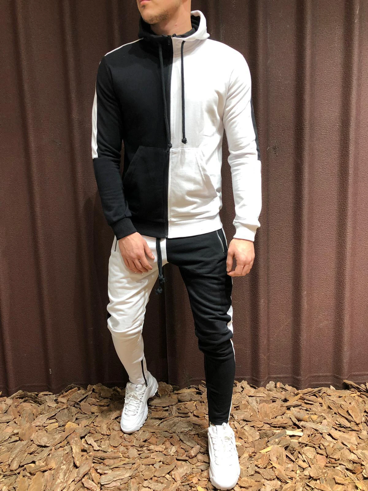 white sets Мужской спортивный костюм с капюшоном комплект из двух предметов осень зима мужской спортивный костюм половина черный половина белые брюки и футболка мужской спортивный костюм - Цвет: white sets