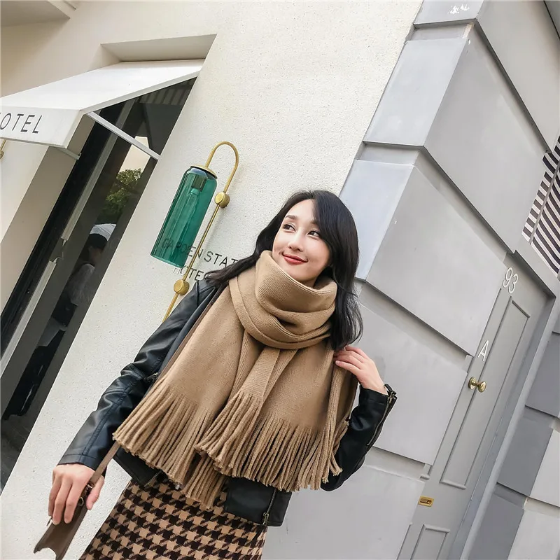 Модный женский зимний шарф, Студенческая шаль и шарф, кашемировые шарфы с кисточками, теплый плотный длинный шарф sjaal - Цвет: 1