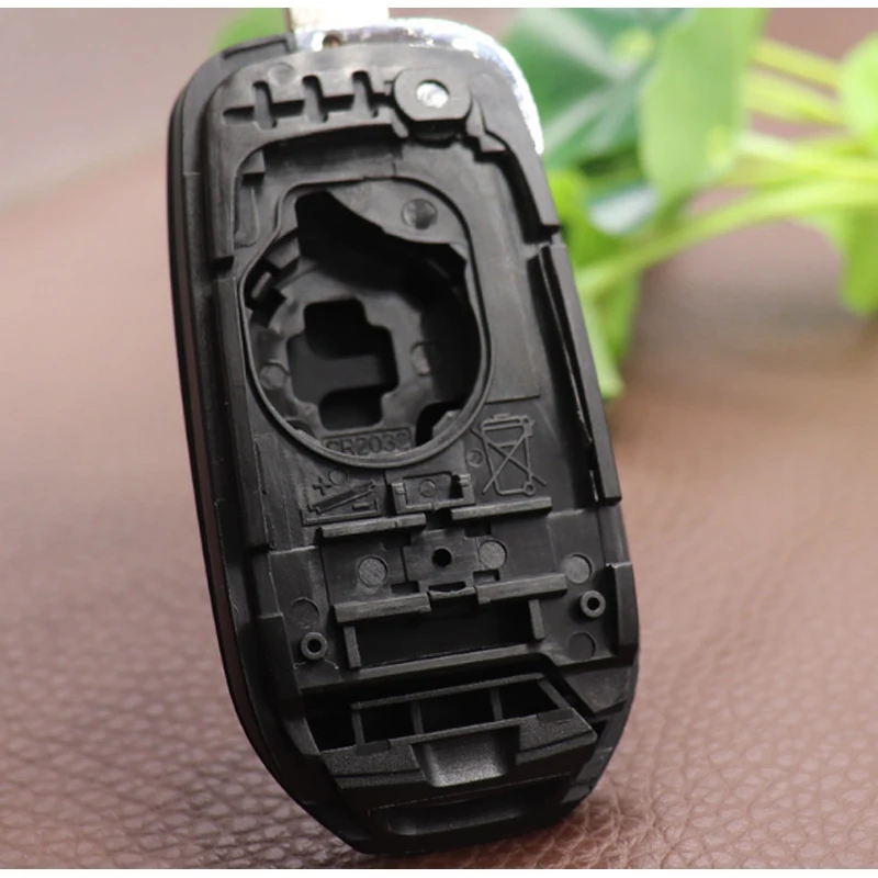DAKATU For Renault XP Megan 3 Button Folding Flip Car Key Case Replacement Remote Key Shell Auto Flip Key Cover