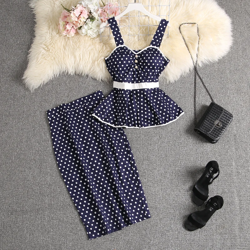 الفا ساير تيشيرت وتنورة طقم نسائي