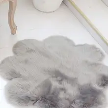 Fluffy Rugs Eight-flower Petal Carpet Cushion Floor Mat Children Room Bedroom Shaggy Silky Plush Carpet Faux Fur Rug Bedside Rug