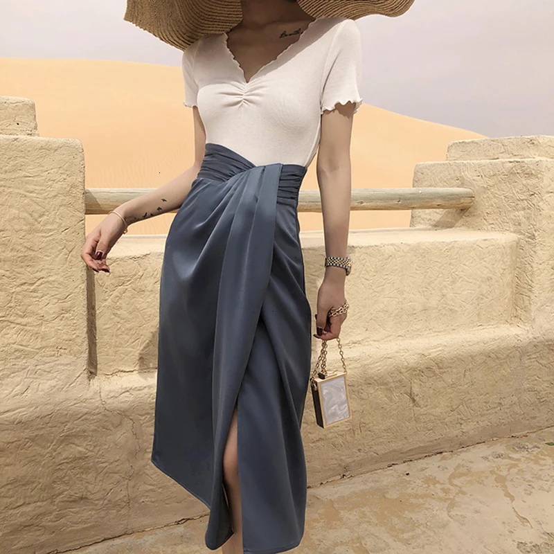 TWOTWINSTYLE Vintage Asymmetrical Side Split Skirts For Female High Waist Irregular Ruched Skirt Women Fashion Clothes Tide