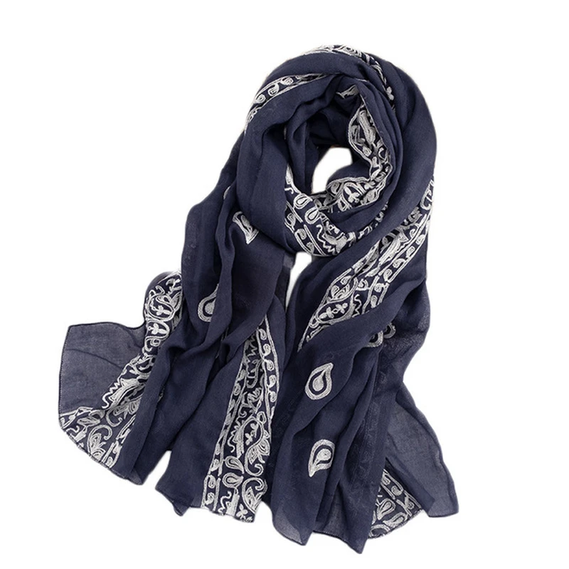 Black Scarves Wrap Foulard Hijab Écharpe de femme Oversize Plain Embroidered Viscose Shawl Scarf Écharpe Travel Seaside Holiday - Цвет: navy blue