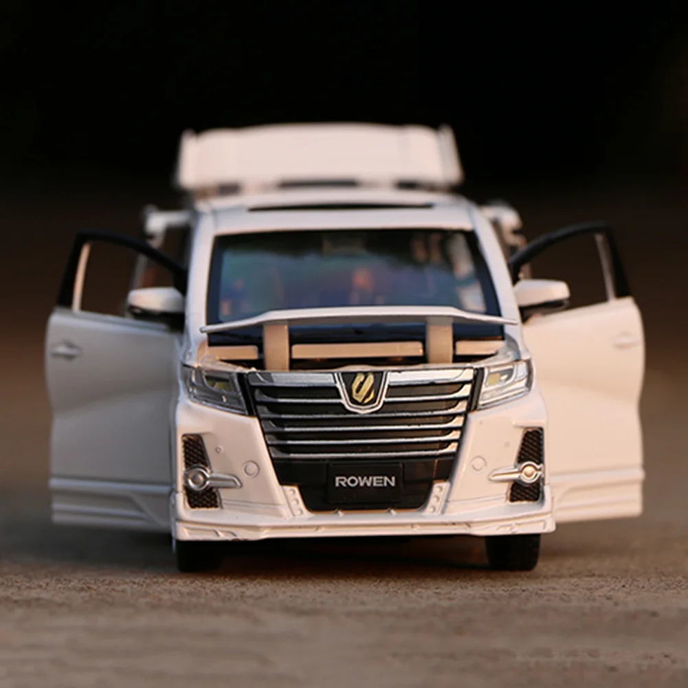 1/32 мини литьевая машина для Toyota Alphard модель с музыкальной игрушкой светильник