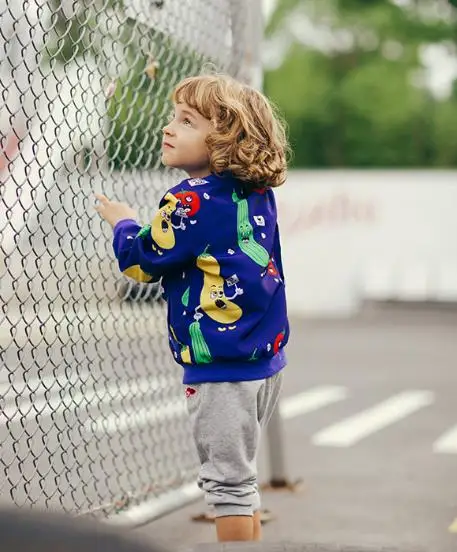 Children's windbreaker children's sweater new cartoon Korean version Boy's Jacket sweater BOY Jackets Coat