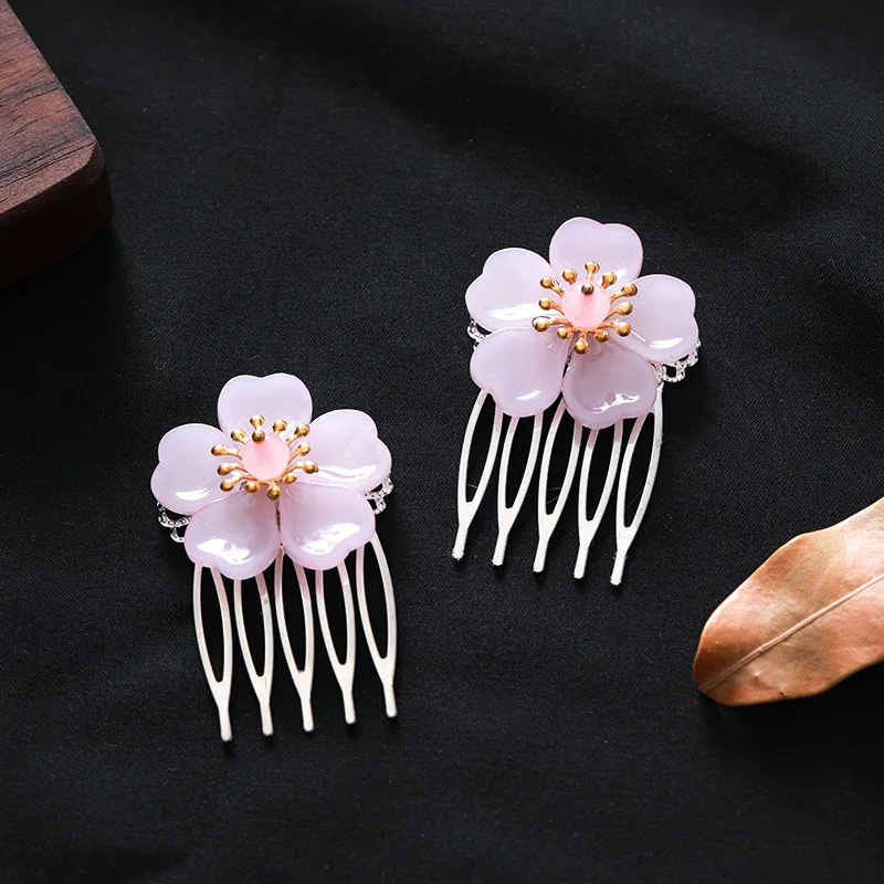 11487905934_249655965