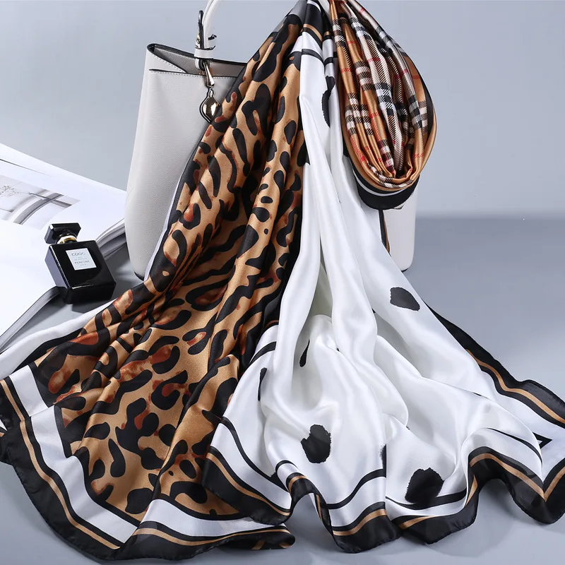 

Luxury Designer Plaid Leopard Chain Women Scarf Spring and Autumn Thin Chiffon Print Shawl Bandana Echarpe Foulard Femme
