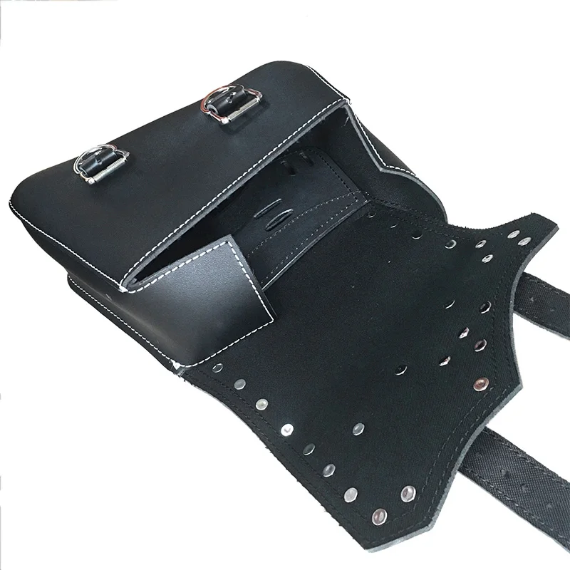 哈雷标铆钉三角包主图5