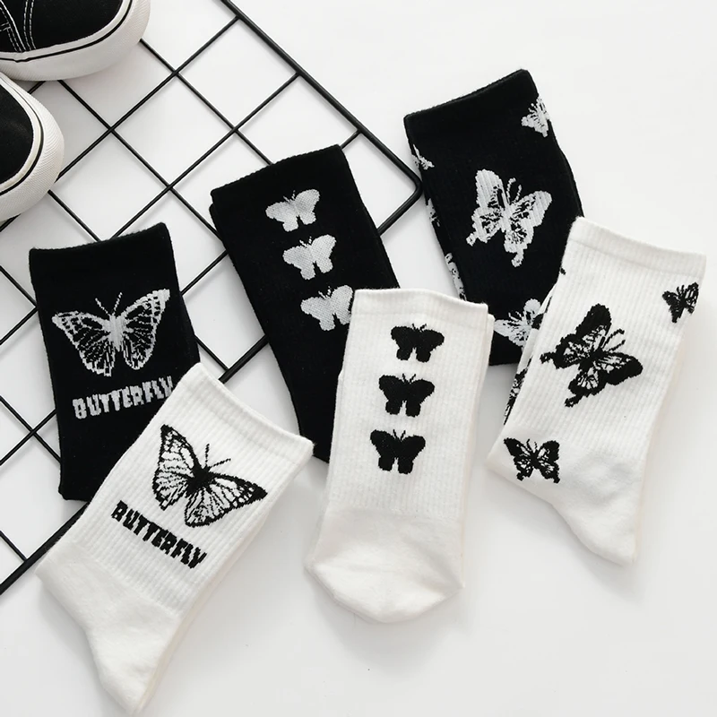 2020 New Women Sports Socks Cotton Thin Fashion Girls Butterfly Printed Casual Socks Women Sports Skateboard In Tube Socks