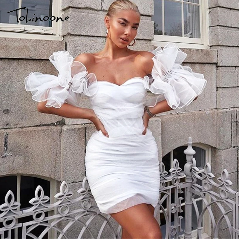 Comprar Tobinoone Ruffle off shoulder club sexy vestido Vintage ajustado negro otoño vestido 2019 corto mini vestido de fiesta vestidos de fiesta