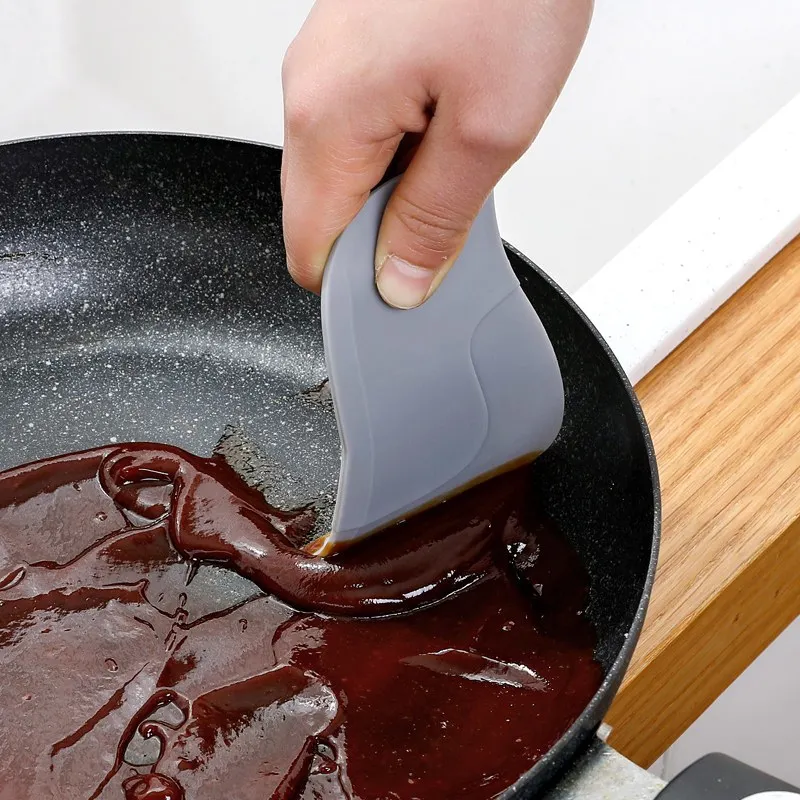 

Nordic Scraper Cute Penguin Style Soft Scraper Kitchen Multi-functional Scraper Oil-baking Tool 3 Colors Squeegee Random Color