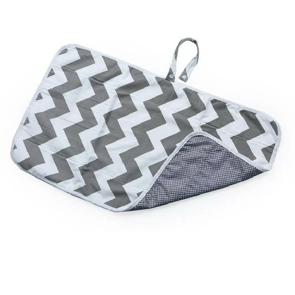 A NEW Baby Waterproof Changing Pads Portable Folding Diaper Travel Changing Pad Waterproof Mat Bag Storage - Цвет: A