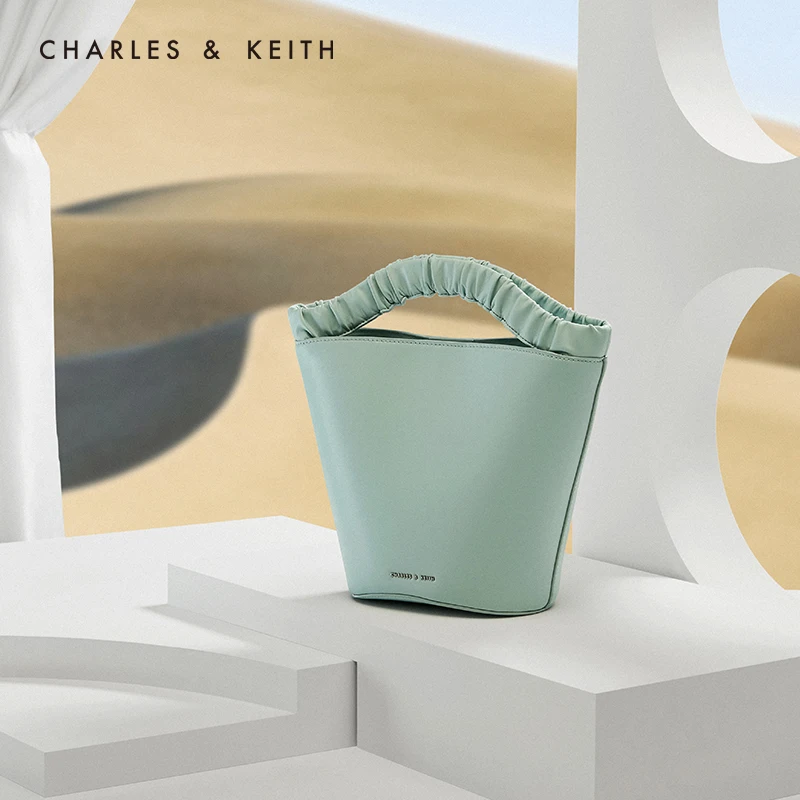 CHARLES＆KEITHНовинка на Лето2020CK2-10781249Женская сумка плечо Складная ручка для украшения