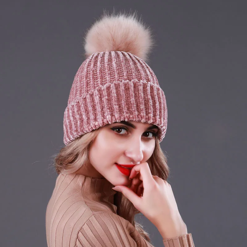 Подошва толпа искусственный помпон из меха енота для шапки женские зимние теплые трикотажные шапки модные вязаные шапочки бини повседневные женские милые шапки