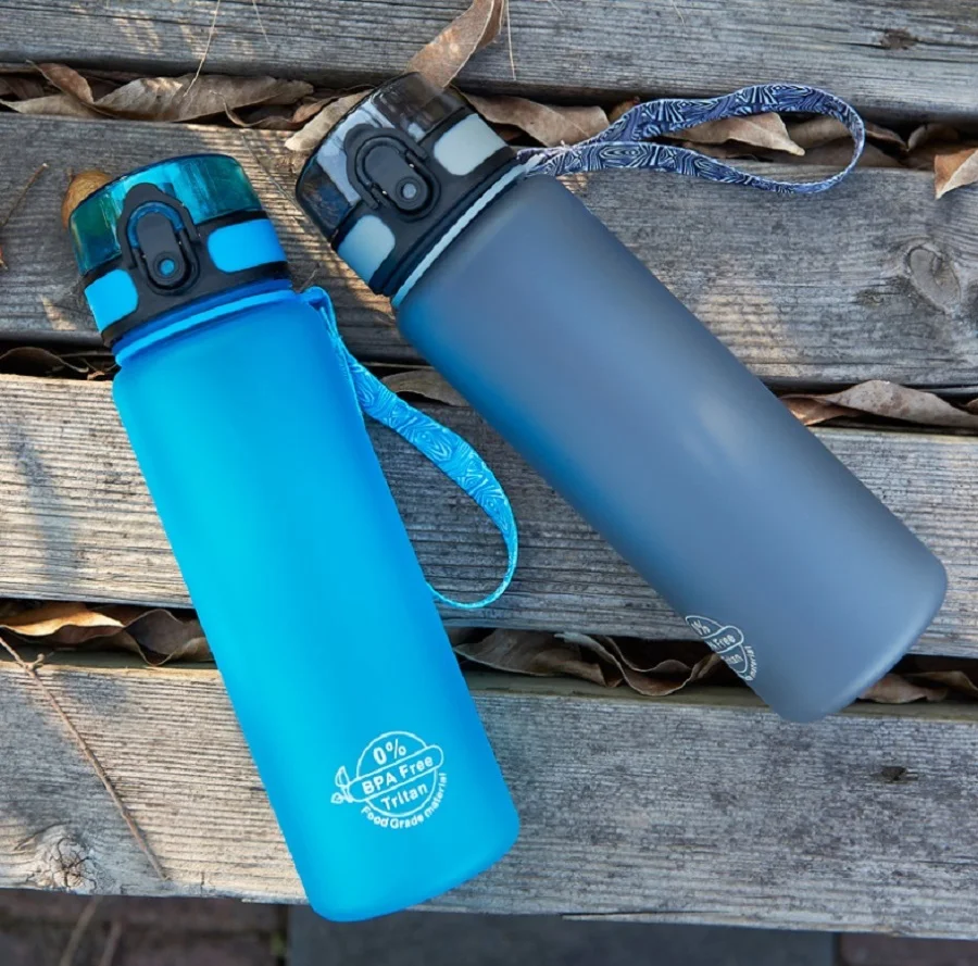 Подарок Спортивные Бутылки для воды 500 ml Протеин шейкер бутылка открытый питьевые бутылки для путешествия герметичные Тритан пластичные моя бутылка для напитков без добавления бисфенола А