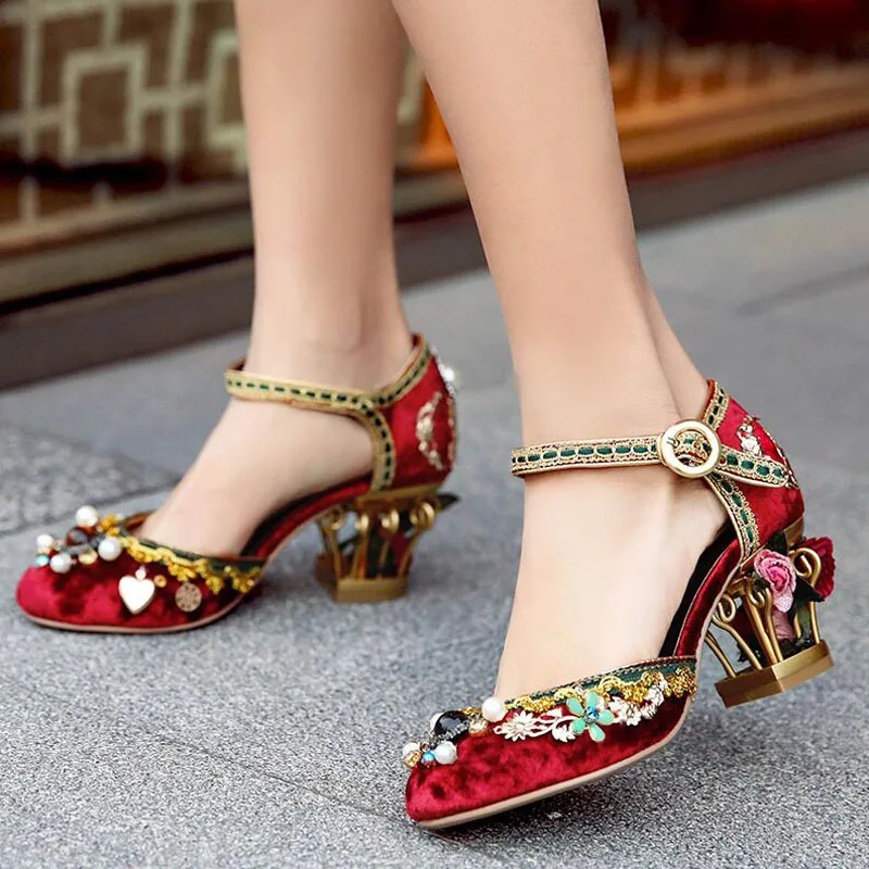 

Ladies 6CM High Heels Retro Mary Janes Embroidery Pumps Buckle Strap Sweet Sexy Women Pumps flower Party Shoes Woman Wedding