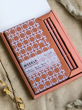 

Kinbor Week Notebook Diary Planner Gift Box Set Museum Week Portable Notebook Small Notebook