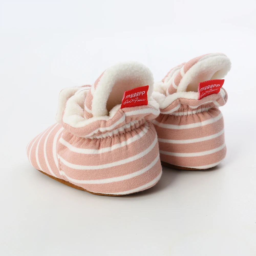 Новинка; модная теплая обувь для новорожденных девочек с мягкой подошвой; Нескользящие тапочки для малышей