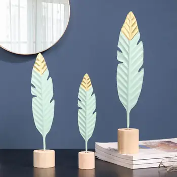 

Creative Nordic Wooden Base Iron Feather Ornament Fine Workmanship Home Living Room Bedroom Decoration Ornament