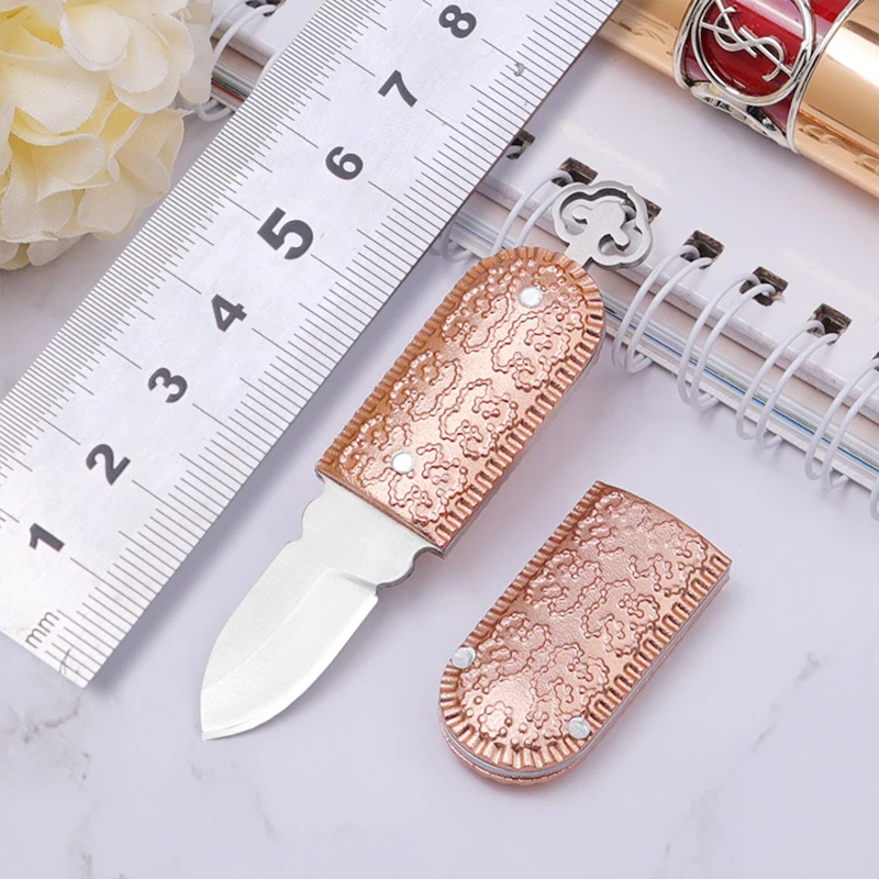 

HUANGFU new knife EDC defense tool CSGO knife Mini knife Pocket knife Portable knife Fruit knife Key ring knife