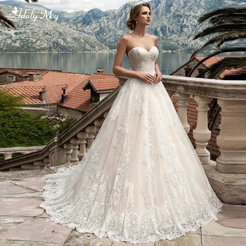 

Adoly Mey Design Romantic Boat Neck Half Sleeve A-Line Wedding Dresses 2020 Gorgeous Appliques Court Train Princess Bridal Dress