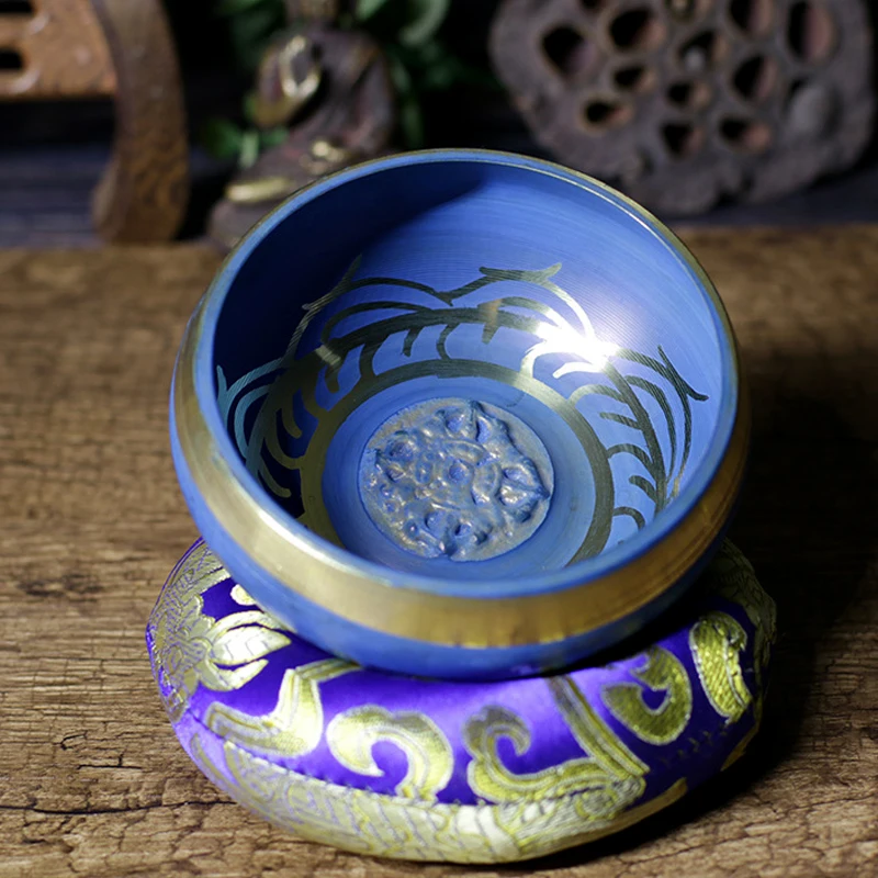 Бесшумная тибетская Поющая чаша синего цвета дизайн с двойной поверхностью молоток и шелковая подушка способствует миру