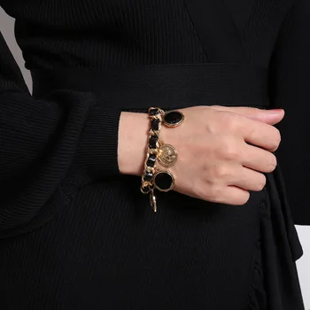 

Meetvii Fashion Punk Style Carved Coin Dangle Bracelet for Women Hiphop Vintage Charm Bracelet Chain Female Jewelry