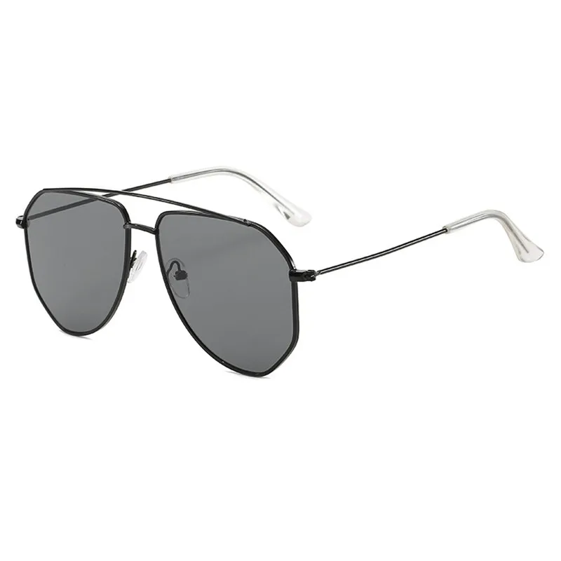 

New Women Gafas Sunglasses Pilot Classic Metal Frame Eyewear Female Gradient Lens Men Sun Glasses Oculos Shades