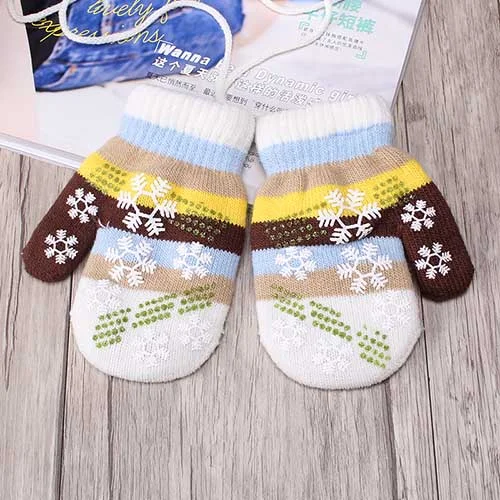 Новые детские перчатки с закрытыми пальцами, детские теплые вязаные зимние варежки со снежинками, эластичные милые модные вязаные перчатки - Цвет: white