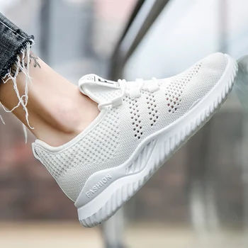 

New women's running shoes 2020 Ins trend women's sneakers height increase sneakers pink white lightweight women