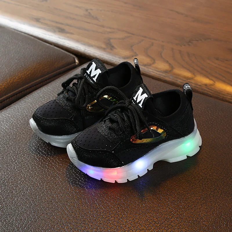 

2019 New Girls Luminous Sneakers Children Shoes with Light Glowing Sneakers Children Casual Shoes with Light Up Shoes for Boys
