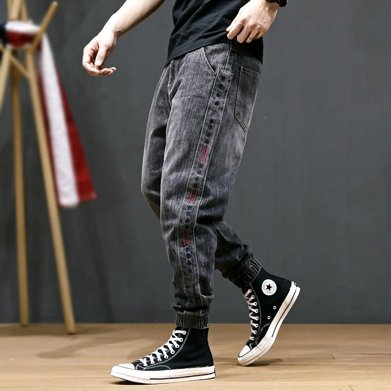 

Style Fashion Men Japanese Jeans Gray Color Loose Fit Big Size 28-42 Slack Bottom Jogger Jeans Men Side Stripe Patch Harem Pants