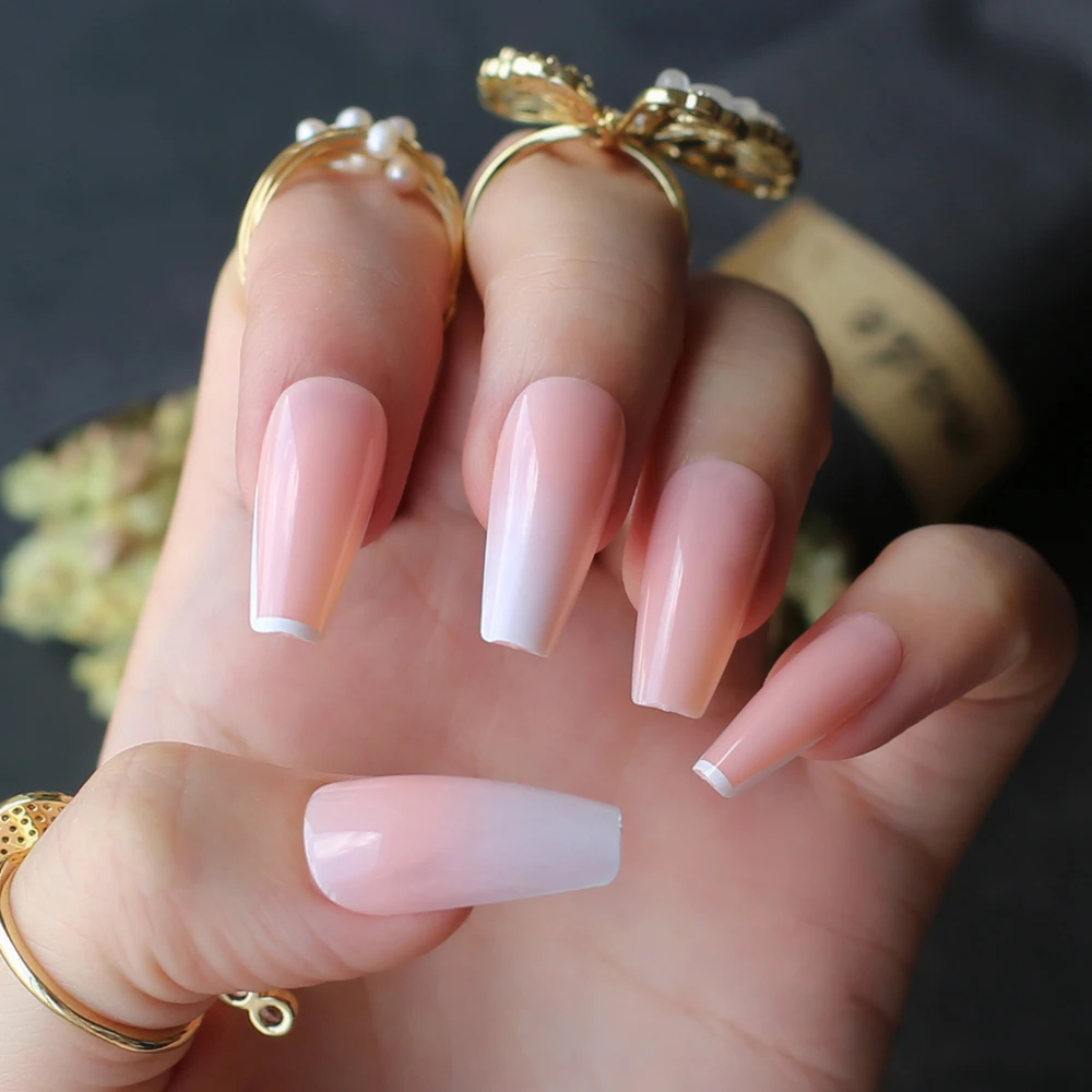 Uñas postizas con punta blanca para mujer, uñas postizas, brillantes, UV, color  carne, con un poco de mezcla de bordes de volteo - AliExpress Belleza y  salud