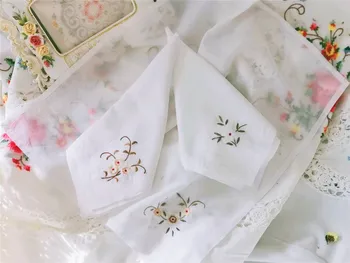 

Pure Cotton Coloured Embroidery Handkerchief Ladies' Handmade Unicorn Flower Embroidery Veil Yarn Kerchief/40*40cm
